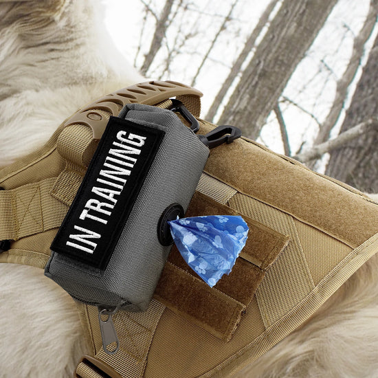 Dog Waste Bag Dispenser Pet Poop Bag Dispenser Attached to Harness Dog Poop Storage Bag Holders Fits Dog Leash Keys Accessories